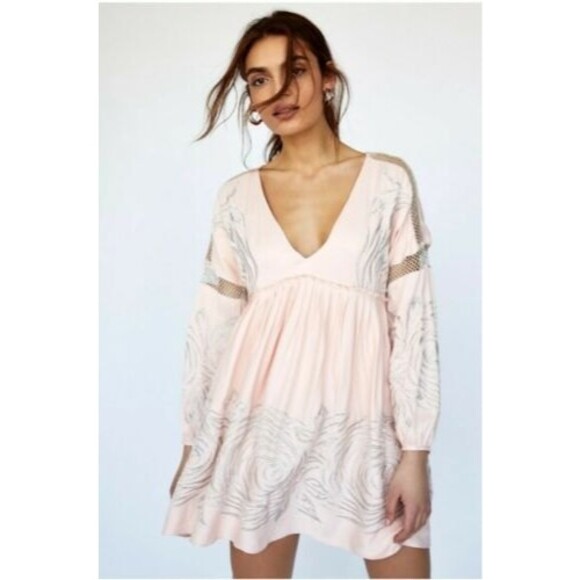 FREE PEOPLE $250 Blush Pink STARLIGHT METALLIC EMBROIDERED DRESS SZ S SMALL - Picture 1 of 10